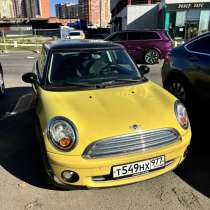 Mini hatch one 2010, в Москве