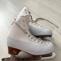 Фигурные коньки Risport RF Light + лезвия Axel, р. 220 (34), в Улан-Удэ