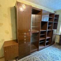 Шкаф деревянный коричневый бесплатно, в Электростале