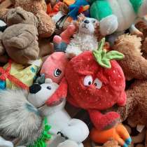 Отдам бесплатно игрушки мягкие, в Кисловодске