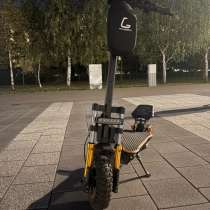 Самокат kugoo m5 pro хороший самокат , разгоняется 70 км/ч, в Москве