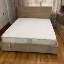 Продам двухспальную кровать  Ascona с матрасом, в Уссурийске