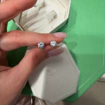 Пусеты-гвоздики Swarovski stilla, в Москве