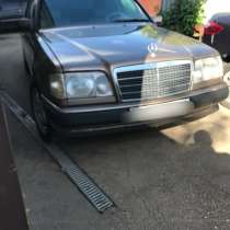 Mercedes-Benz w124, в Красногорске