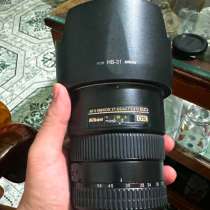 Продам комплект из 2 объективов Nikon DX: 17-55mm f/2.8G ED, в Москве