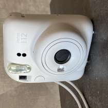 Продам Instax Mini 12 (белый), в Москве