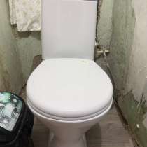 Продается новый унитаз.купили два дня назад.чек предоставим., в Минеральных Водах