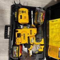 Перфоратор DeWalt DCH335X2 (с 2-мя АКБ, кейс), в Москве