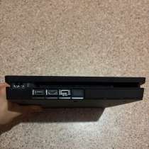 Продам PS 4, в Южно-Сахалинске