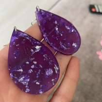 Серьги из смолы, в Омске