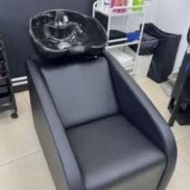 Продам парикмахерское кресло с мойкой, в Ульяновске
