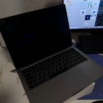 Macbook Pro 13 A1989, в Тюмени