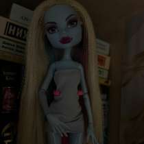 ПРОДАМ КУКЛУ, Monster high, Эбби Боминейбл(базовая),3000руб., в Кушве