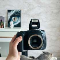 Фотоаппарат + видеокамера Canon 90d с объективом 24mm f/2.8, в Краснодаре