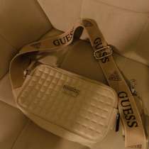 Сумка GUESS бежевого цвета ?, в Железноводске