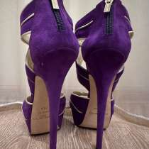 Продажа: Jimmy Choo Purple Suede Platform Sandals, в Владивостоке