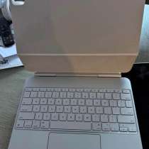 Apple Magic Keyboard именно для iPad Pro 13” M4, в Москве