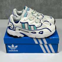 Adidas Ozweego, в Москве