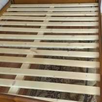 Продаётся двухспальная кровать 140×200 б/у без матраса в хор, в Малоярославце