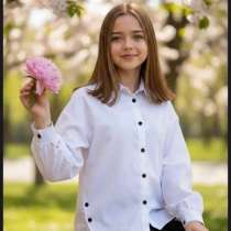 Блузка 146 р, блузка 146,юбки 140,цена за все, в Дедовске