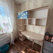 Продаю компьютерный стол., в Красноярске