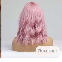 Парик новый розовый. Волнистые волосы с челкой, в Челябинске