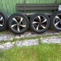 Комплект колес 215/60R17 на toyota, C-HR, 2 сезона, ездила ж, в Москве