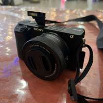 Sony alpha 6400 с объективом, в Саратове