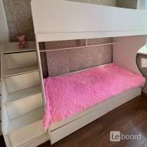 Продается двухъярусная кровать, в Адлере