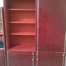 СРОЧНО ОТДАМ БЕСПЛАТНО - шкафы книжные, сервант, прихожую, в г.Тирасполь