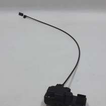 З/ч Тесла. Замок двери задней правой Tesla model S, model S, в Москве