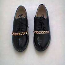 Ботинки новые на девочку по стельки 20-20.5 см, в Москве