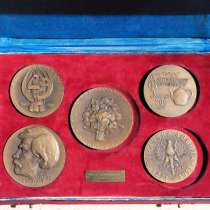 Набор из 4-х настольных медалей советского времени. 1971 г, в Санкт-Петербурге