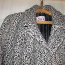 Женское пальто, в Пятигорске