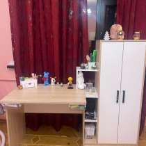 Продается письменный стол, в Майкопе