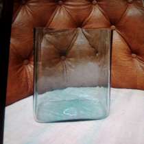 Стеклянная емкость прямоугольная, в г.Енакиево