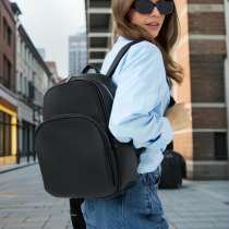 Рюкзак черный кожзам, в Омске