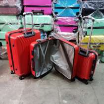 Чемодан Материал: поликарбонат Подклад: полиэстер Новый, уда, в Екатеринбурге