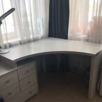 Стол, в Калининграде