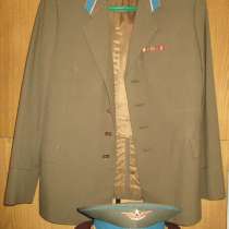 Форма новая и б. у В. С. СССР, в Москве