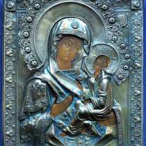 Старинная икона Матери Божией «Тихвинская» в окладе. XVIII в, в Санкт-Петербурге