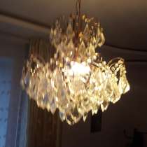 Люстры для гостиной и кухни в отличном состоянии классическо, в г.Алматы
