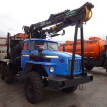 Лесовоз УРАЛ дв. ЯМЗ-238 с новым 2018 г. в. КМУ, в Миассе