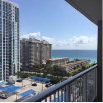 Красивая студия на 14-м этаже с видами на океан, в г.Hallandale Beach
