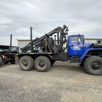 Лесовоз УРАЛ с манипулятором и прицепом, в Красноярске