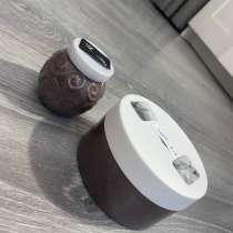 В продаже слайм по консистенци флафи темно фиолетового цвета, в Краснодаре