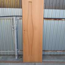Продаются двери межкомнатные 4 штуки 800 и 2 штуки 600, в Барнауле