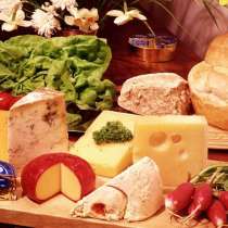 Сыры в ассортименте, в Санкт-Петербурге