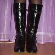 Сапоги бу NOW Италия 39 зима кожа чёрные без каблука одеты 1, в Москве