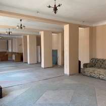 Продается магазин 285 м. кв, Енакиево, в г.Енакиево